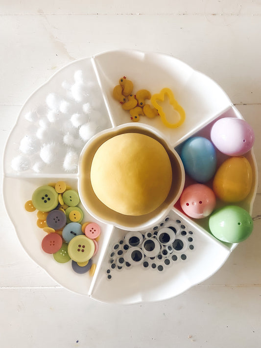 easter play dough activity tray